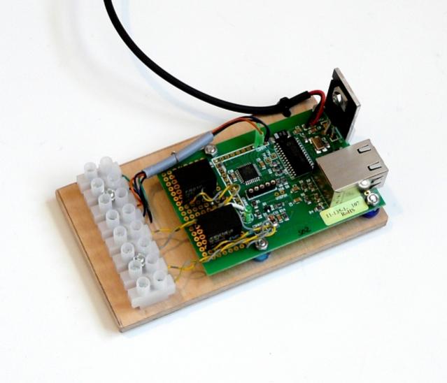tuxgraphics smartphone garage door opener